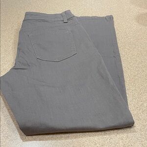 Bandolino Gray Straight Leg Jeans size 8 Stretch